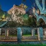 Castello Villa *