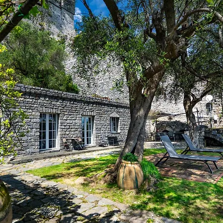 Castello Villa