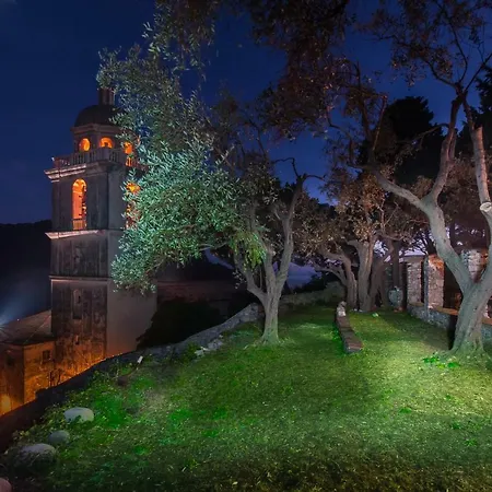 Castello *